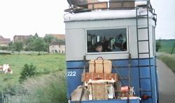 �I�[�v�j���O�V�[��